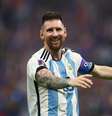 Messi celebra conquista da Copa do Mundo 2022 pela Argentina   Foto: Kai Pfaffenbach