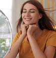 Ar-condicionados e ventiladores ajudam a driblar o calor no verão -  Foto: Shutterstock / Alto Astral
