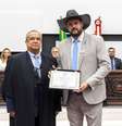 Zé Trovão recebe o diploma de deputado federal   Foto: Tribunal Regional Eleitoral de Santa Catarina