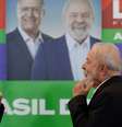 Tebet e Lula durante a campanha eleitoral, quando senadora anunciou apoio ao petista  Foto: Reuters / BBC News Brasil