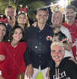 Marquezine se reuniu com familiares e amigos na noite do dia 24  Foto: Reprodução / Instagram