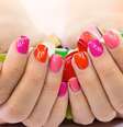Saiba quais cores de esmalte tem tudo a ver com o seu signo -  Foto: Shutterstock / Alto Astral