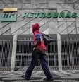 Imagem da entrada do prédio da Petrobras  Foto: EPA / Ansa - Brasil