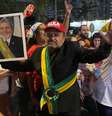 Sósia de Lula diz que passará réveillon com apoiadores à espera de posse presidencial  Foto: Karen Lemos/Terra