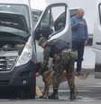 Homem é detido com faca na entrada da cerimônia de posse de Lula na Esplanada  Foto: REUTERS