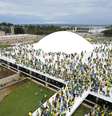 Atos golpistas em Brasília foram articulados em plataformas como Telegram e YouTube  Foto: Futura Press