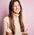 Separamos alguns signos em categorias de casais no amor e podemos afirmar que, mesmo que não sejam complementares, essa mistura pode ser boa! -  Foto: Shutterstock / João Bidu