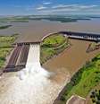 Usina de Itaipu fornece energia elétrica para maior parte da população brasileira  Foto: Estadão / Estadão
