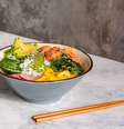 Guia da Cozinha - Poke de filé de salmão: aprenda a fazer o nutritivo prato havaiano  Foto: Guia da Cozinha