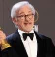 Steven Spielberg posa com seus prêmios - 10/01/2023  Foto: REUTERS/Mario Anzuoni TPX IMAGES OF THE DIA