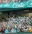 Coritiba deveria estrear em 2023 sem a presença de público, mas mulheres e crianças puderam assistir ao jogo  Foto: Reprodução/Instagram