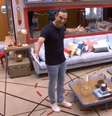 BBB 23: Tadeu Schmidt apresenta nova decoração da sala do reality show.  Foto: Reprodução, TV Globo / Purepeople