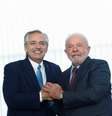 Lula e Fernández anunciam estudos para criar 'moeda sul-americana comum'  Foto: Reuters