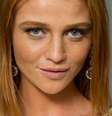 Cintia Dicker revelou que a filha, Aurora, foi diagnosticada com gastrosquise, má formação gastrointestinal congênita, a 12ª semana de gestação.  Foto: Divulgação, TV Globo / Purepeople