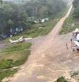 Foto de 2022 mostra pista de pouso dentro da TI Yanomami dominada por garimpeiros  Foto: Associação Hukerari Yanomami
