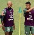  Foto: Felipe Melo treina com o filho no CT do Fluminense ( Reprodução) / Gazeta Esportiva