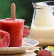 Paleta de morango com leite condensado – Foto: Guia da Cozinha  Foto: Guia da Cozinha