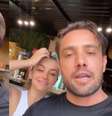 Rafael Cardoso e Vivian Linhares assumiram romance após publicarem um beijo.  Foto: Instagram/@vivianlinhares_ / Estadão