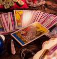 Saiba o que as cartas te reservam para esse mês -  Foto: Shutterstock / João Bidu