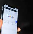 O governo alega que o Google pagou anualmente 10 bilhões de dólares a empresas de telefonia sem fio  Foto: Unsplash