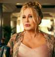Além de "The White Lotus": conheça outras produções com Jennifer Coolidge -  Foto: Divulgação/HBO Max / Famosos e Celebridades