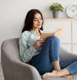 A leitura é um hábito imprescindível para desenvolver a inteligência –  Foto: Shutterstock / Alto Astral