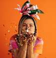 Veja essas inspirações de tiaras maravilhosas para o Carnaval - Shutterstock  Foto: Alto Astral