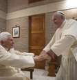 Francisco fez vários elogios a postura de Bento XVI  Foto: EPA / Ansa - Brasil