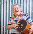 Aos 84 anos, João Roberto Kelly diz que o segredo de sua vitalidade é o carnaval.  Foto: Reprodução / Redes Sociais