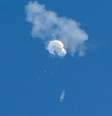 Balão no céu  Foto: Reuters / BBC News Brasil