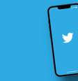 Veja qual tweet de famoso representa você -  Foto: Shutterstock / João Bidu