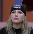 Venha para essa reunião de condomínio do zodíaco e descubra qual plaquinha do Jogo da Discórdia do BBB o seu signo receberia! -  Foto: Reprodução / Instagram (@ameirelles) / João Bidu