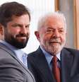 O presidente do Chile, Gabriel Boric (esq.) tenta fazer avançar sua reforma, enquanto Luiz Inácio Lula da Silva espera que primeira etapa seja votada já em abril  Foto: Reuters / BBC News Brasil