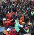 Busca por vítimas de terremoto em Kahramanmaras, na Turquia  Foto: EPA / Ansa - Brasil