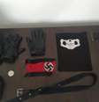 Adolescente usava uma faixa com a suástica no braço, simbolo do nazismo  Foto: Reprodução/Redes sociais