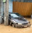 Chuvas intensas causaram estragos sem São Sebastião, no Litoral Norte de São Paulo, entre a tarde de sábado e a madrugada deste domingo. No bairro Itatinga, ruas e carros ficaram sob a lama  Foto: Prefeitura de São Sebastião/Divulgação / Estadão
