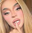 Pabllo Vittar surpreendeu ao revelar que não transa com ninguém montada.  Foto: Reprodução, Instagram / Purepeople