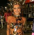 Carnaval 2023: Giovanna Lancellotti e Natália Deodato, do 'BBB 22', brilharam no desfile da Beija-Flor.  Foto: AGNews, Leo Franco/Edson Aipim / Purepeople