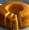 Bolo de fubá úmido e fofinho, com medidas feita no copo.  Foto: Bake and Cake Gourmet