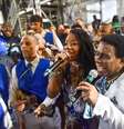 Ludmilla e Neguinho da Beija-Flor puxam samba enredo em desfile da Beija-Flor de Nilópolis  Foto: Leo Franco/ Agnews 