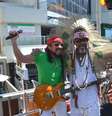 Bell e Carlinhos Brown cantaram juntos em um dos trios que encerrou o carnaval de Salvador, com o tradicional Arrastão da Quarta-feira de Cinzas.  Foto: Romildo de Jesus/Futura Press