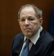 Ex-produtor de cinema Harvey Weinstein em tribunal em Los Angeles 04/10/2022  Foto: Etienne Laurent/Pool via REUTERS