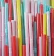 Estudo belga encontra ‘substância química eterna’ em canudos de papel ou bambu. (Imagem: Fly:D/Unsplash)  Foto: Canaltech