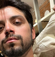 Rodrigo Simas abriu o jogo sobre sexualidade em uma entrevista publicada pelo jornal Extra neste sábado (04).  Foto: Reprodução, Instagram / Purepeople