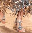 Salto ou plataforma? Os sapatos que hitaram nas Semanas de Moda e prometem ser tendência  Foto: Instagram/@pacorabanne / Manequim