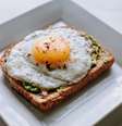 Quais tipos de alimentos podem desencadear reações alérgicas?  Foto: Gerenme / iStock