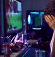 O cyberbullying é um problema que ocorre com frequência nas escolas -  Foto: Shutterstock / Alto Astral