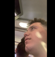 Vídeo mostra momento que jovem começa a cantar ponto de Exu durante pregação evangélica em trem  Foto: Reprodução: Twitter 