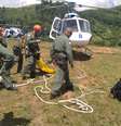 O parapentista suíço Dan Morant, de 35 anos, morreu ao se acidentar durante um salto  Foto: Reprodução/Notaer