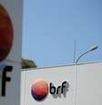 Logo da BRF em prédio da companhia em Curitiba
24/03/2023
REUTERS/Rodolfo Buhrer  Foto: Reuters